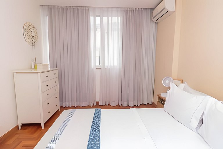 Ata702b | Modern apartment close to Leblon beach