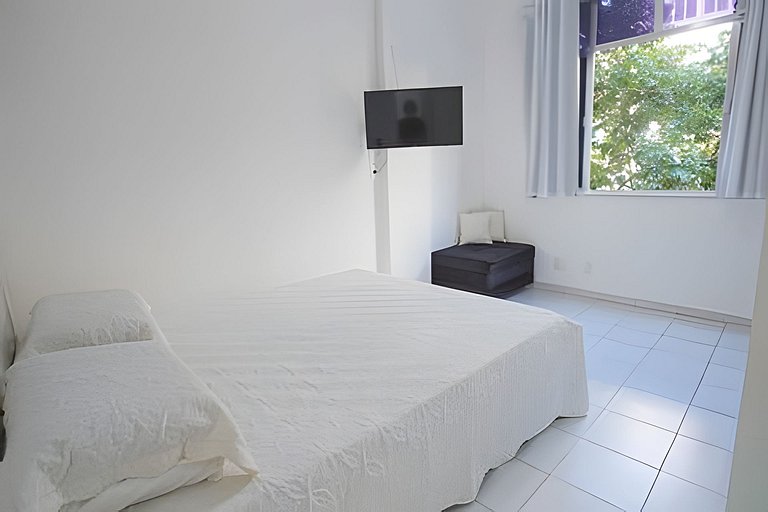 Visc303| Bedroom & Living Room near Ipanema Beach