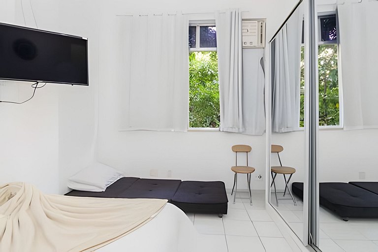 Visc303| Bedroom & Living Room near Ipanema Beach