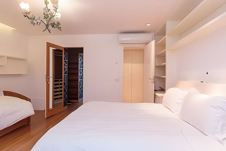 House with pool in Leblon (Jd Pernambuco)