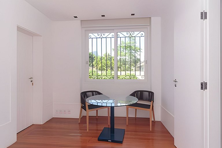 House with pool in Leblon (Jd Pernambuco)