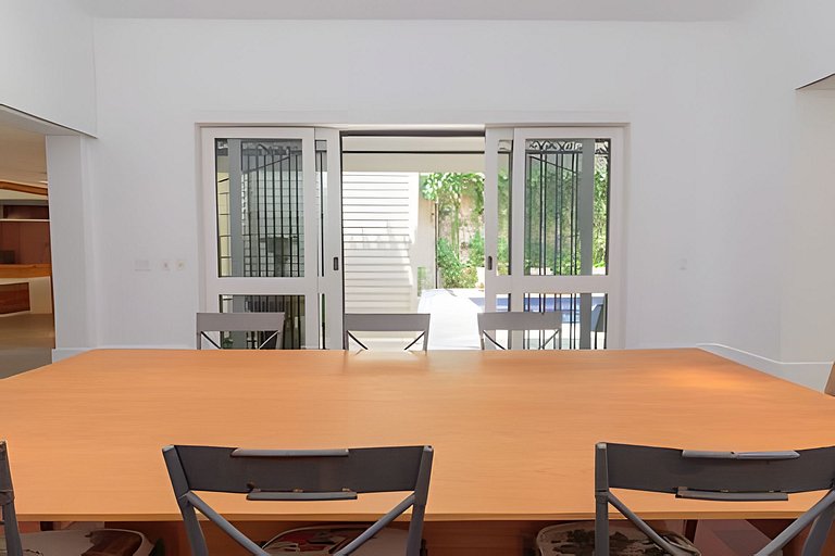 Casa con piscina en Leblon (Jd Pernambuco)