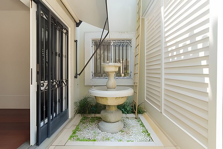 Casa com piscina no Leblon (Jd Pernambuco)