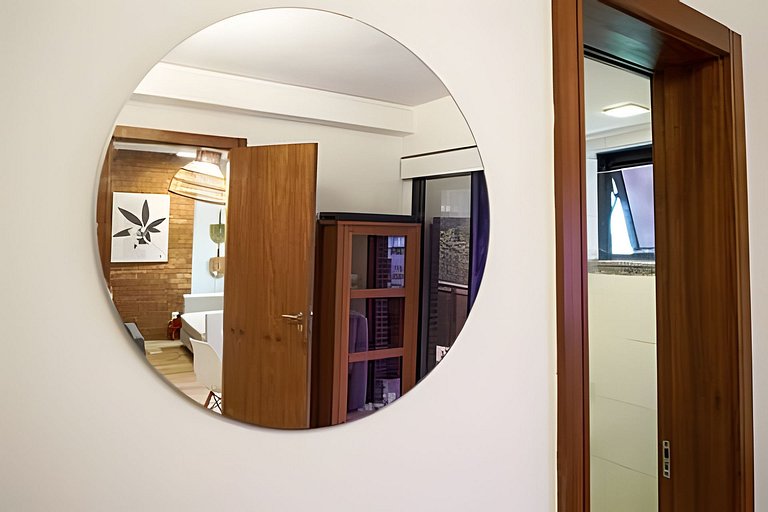 Mar503.15| Flat on the block of Leblon beach