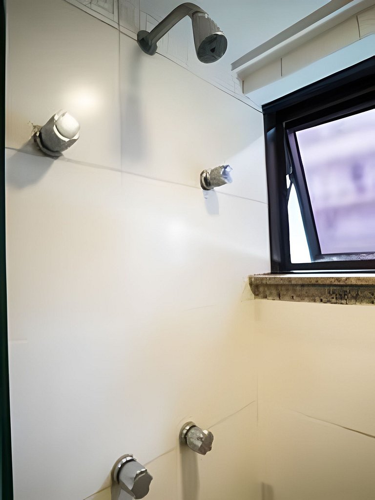 Mar503.15| Flat on the block of Leblon beach