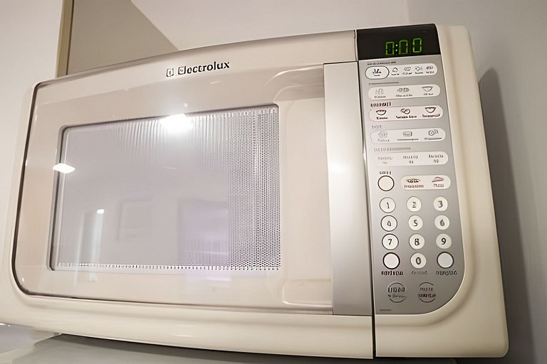 Mar503.15| Piso en la cuadra de la playa de Leblon