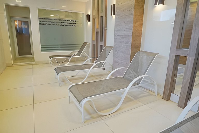 Luc113| Flat with pool and sauna on Barra beach