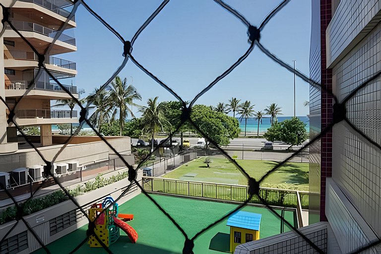 Luc113| Flat with pool and sauna on Barra beach