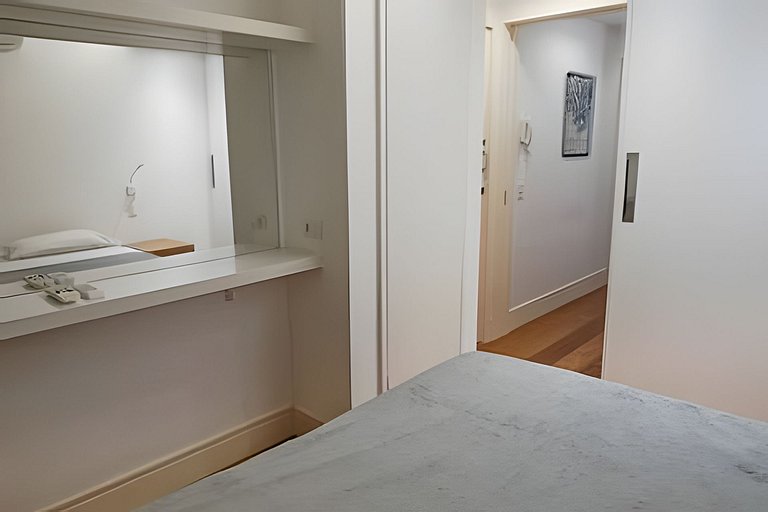 Sam604| Apt in the most charming spot in Leme