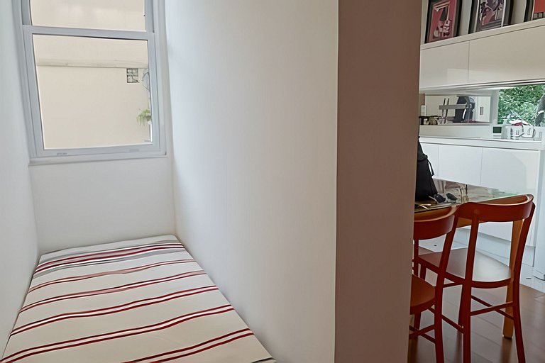 Sam604| Apt in the most charming spot in Leme