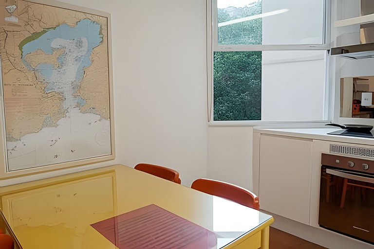 Sam604| Apartamento no ponto mais charmoso do Leme