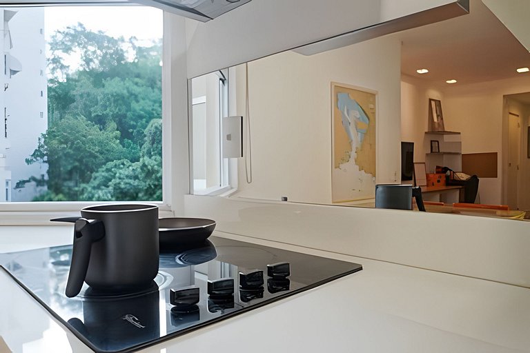 Sam604| Apartamento no ponto mais charmoso do Leme