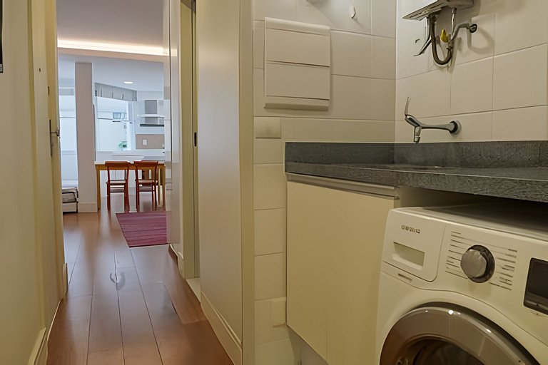 Sam604| Apartamento no ponto mais charmoso do Leme