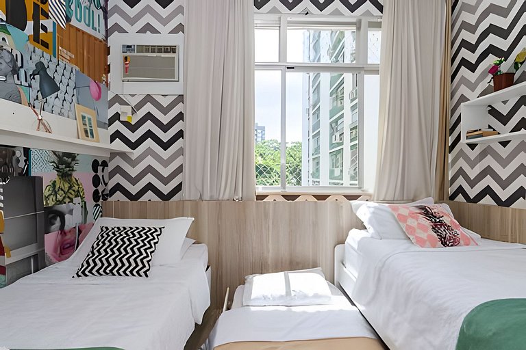 Ff503| Apartment in a bucolic street in Leblon