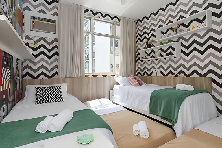 Ff503| Apartment in a bucolic street in Leblon