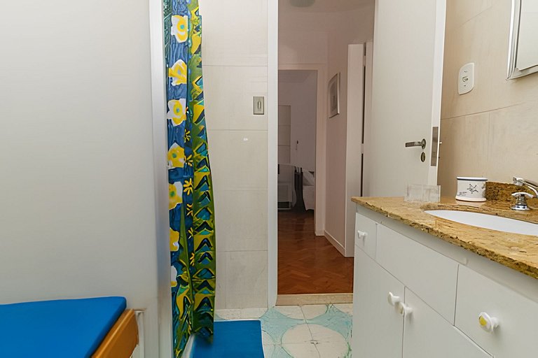 Ven404| Apto charmoso na quadra da praia