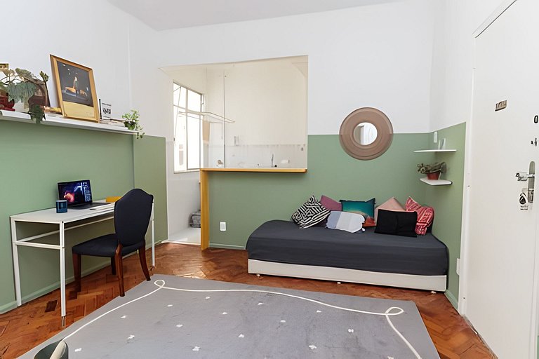 Bul303| Apartamento bucólico entre Copacabana e Ip