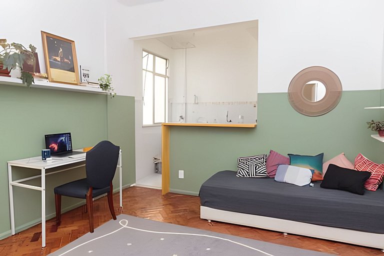 Bul303| Apartamento bucólico entre Copacabana e Ip