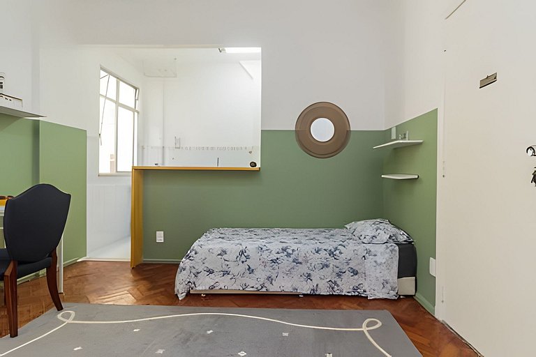 Bul303| Apartamento bucólico entre Copacabana e Ip