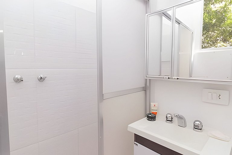 Bul303| Apartamento bucólico entre Copacabana e Ip