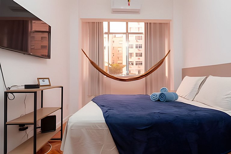 Pla718| Apartment on the block of Copacabana Beach