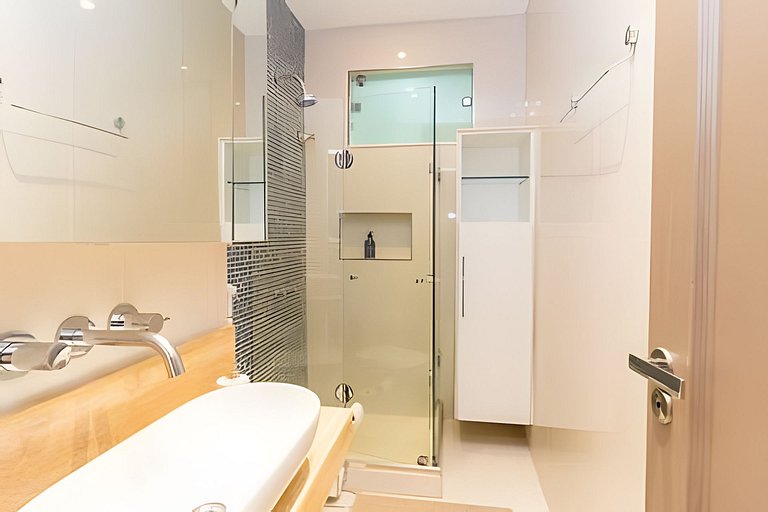 Fer204| 2 bedrooms in the famous Dias Ferreira str