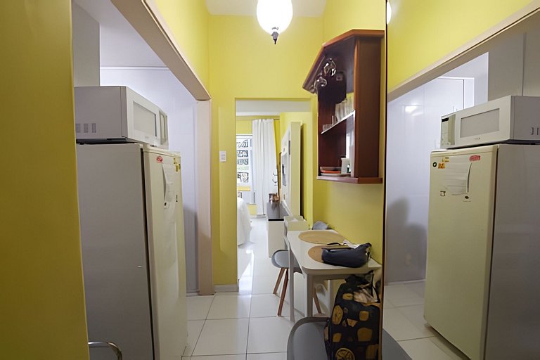 Bul103 | Kitnet em Copacabana a 650m do Arpoador