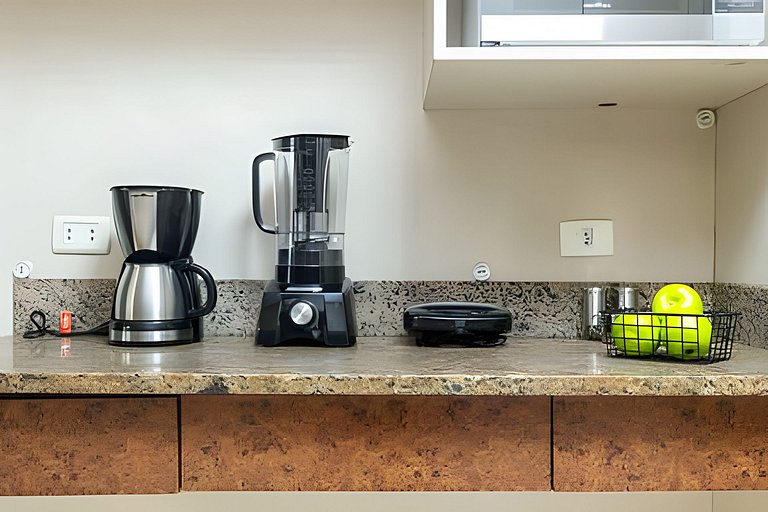 Mar201| Large apartment in Leblon