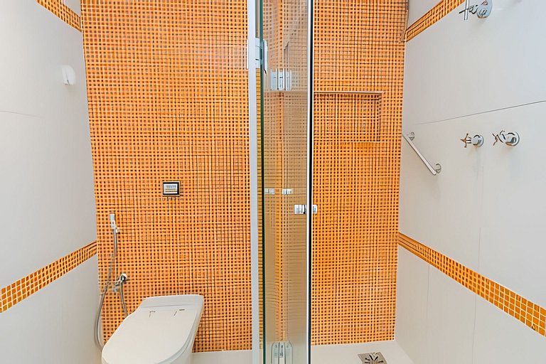 MAR201| Apartamento amplo no Leblon