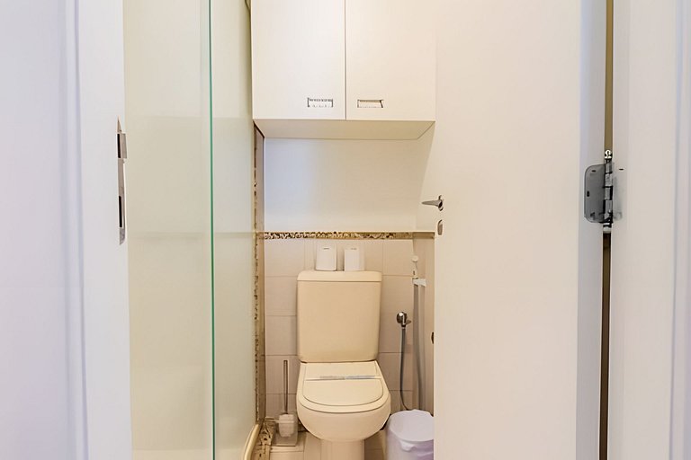 Serrao 405|Renovated flat in Lagoa for 2 people