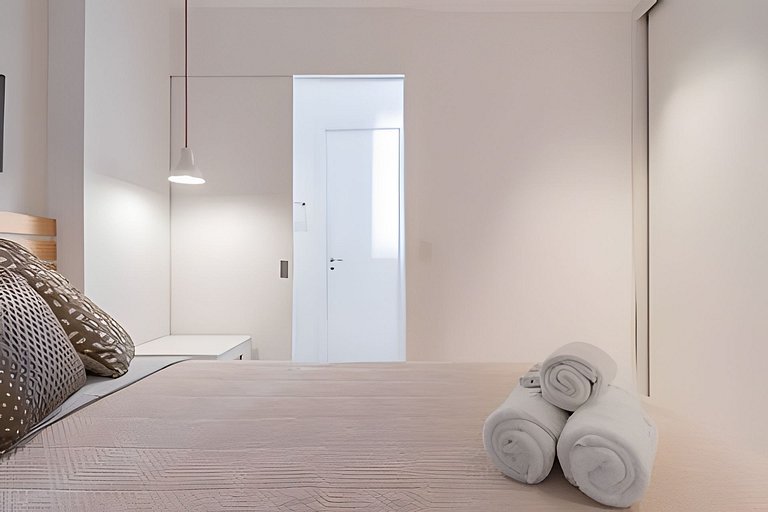 Serrao 405|Renovated flat in Lagoa for 2 people