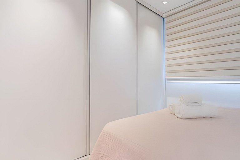 Serrao 405|Renovated flat in Lagoa for 2 people