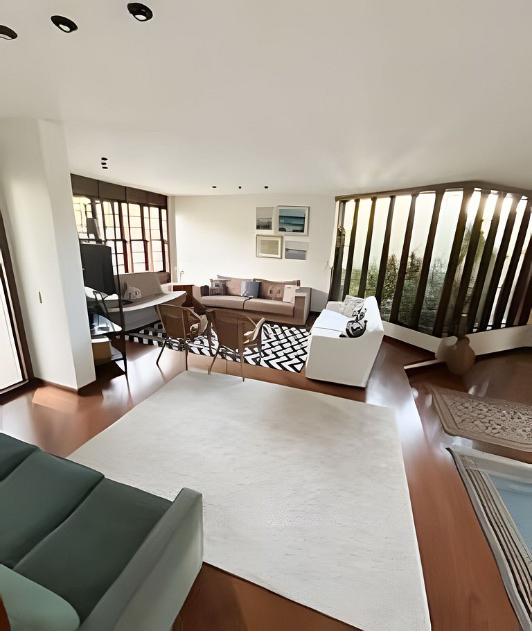 CasaBarra55| Casa com 5 quartos, piscina e sauna