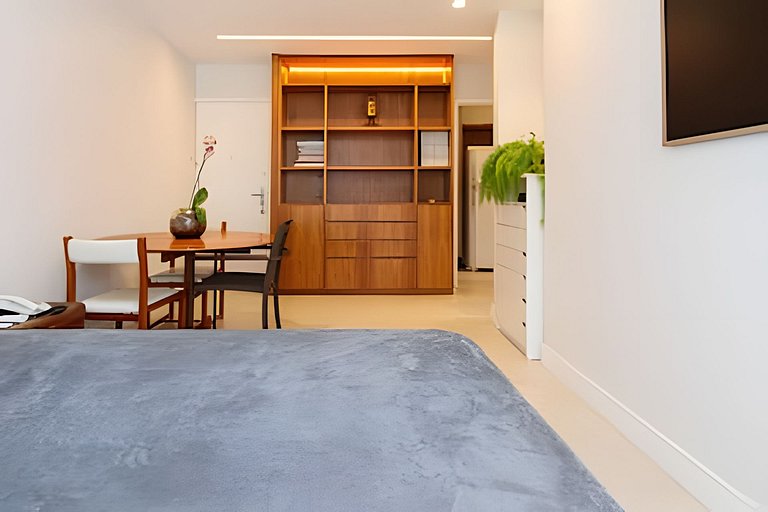 Azevedo606|Flat next to Dias Ferreira + pool