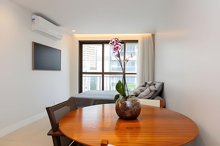 Azevedo606|Flat next to Dias Ferreira + pool