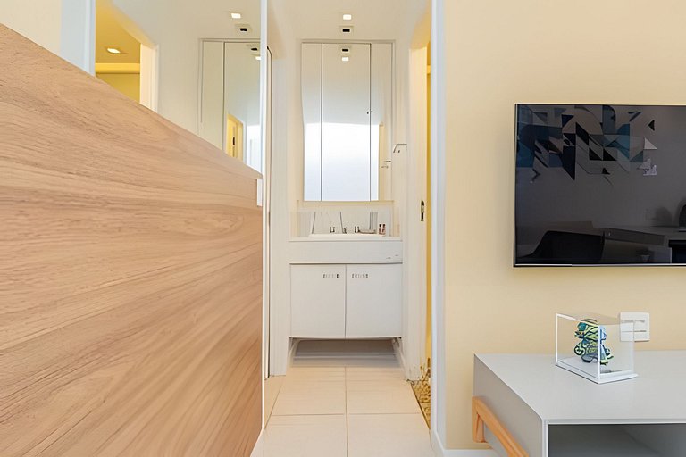 Serrao 405|Renovated flat in Lagoa for 2 people