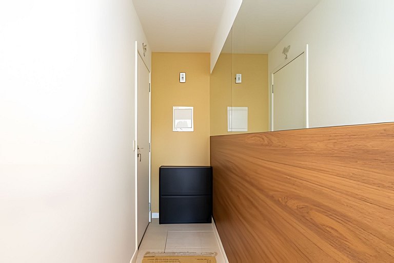 Serrao 405|Renovated flat in Lagoa for 2 people