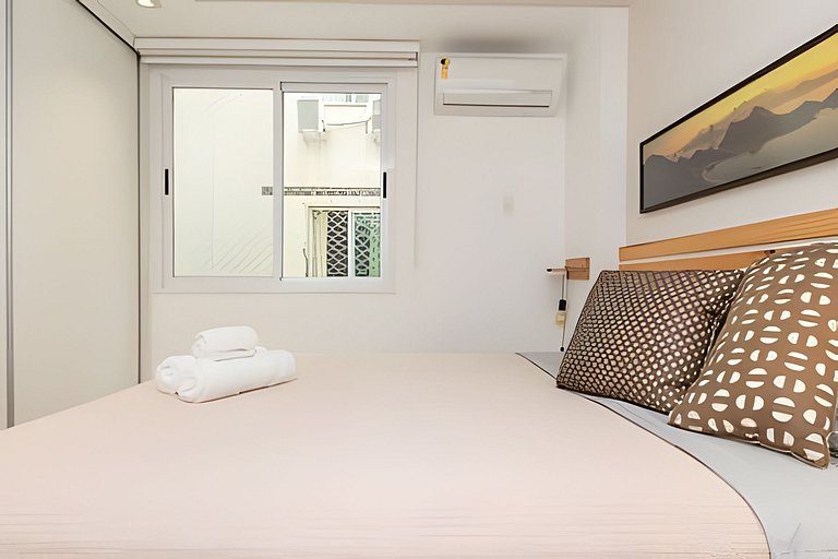 Serrao 405|Renovated flat in Lagoa for 2 people