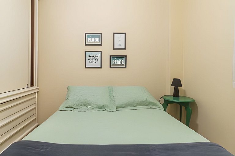 Ff702| 3 Quartos no Leblon