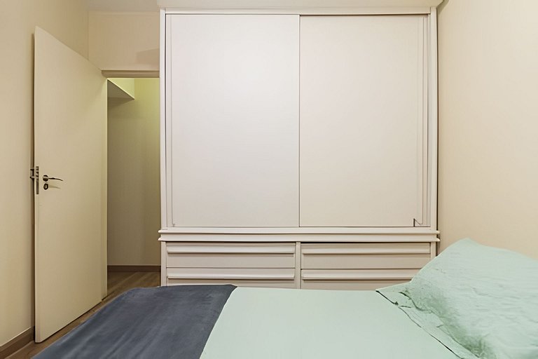 Ff702| 3 Quartos no Leblon