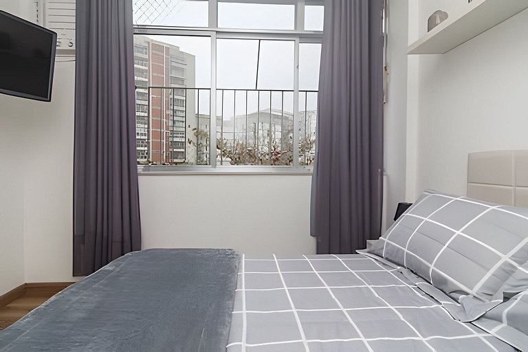 Ff702| 3 Quartos no Leblon