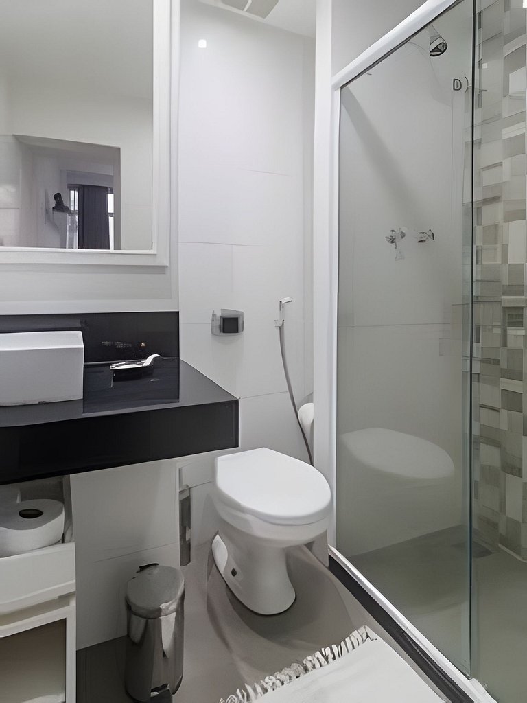 Ff702| 3 Quartos no Leblon