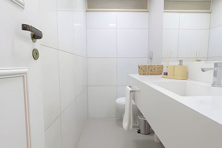 MAR301|Big and cozy in Leblon, 300m from the beach