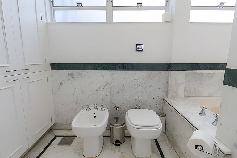 MAR301|Amplo e conforto no Leblon, a 300m da praia