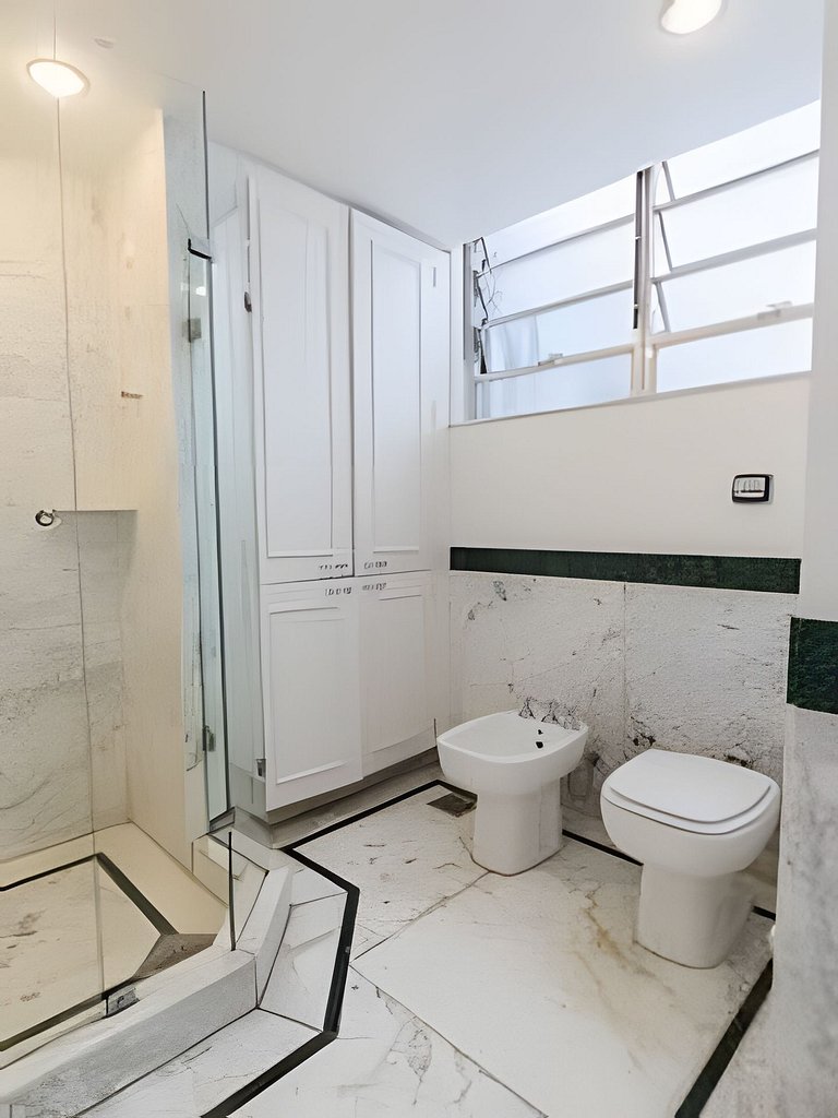 MAR301|Amplo e conforto no Leblon, a 300m da praia