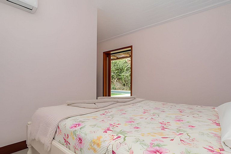 Rasa42 | 6 suítes em condomínio de luxo em Búzios