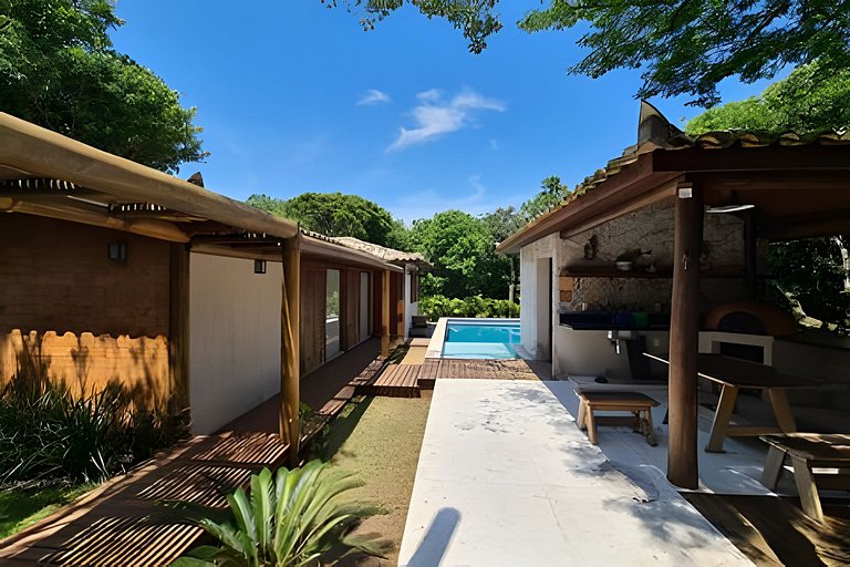 Rasa42 | 6 suítes em condomínio de luxo em Búzios