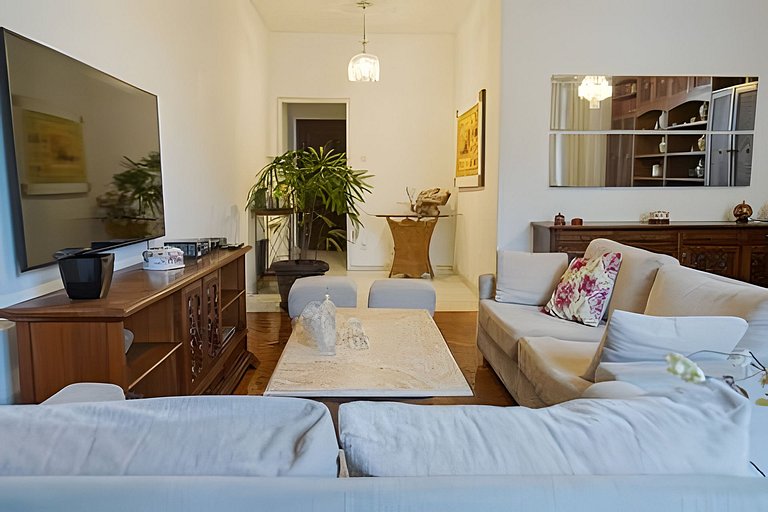 Bul302| 3 bdr on the border of Ipanema/Copacabana