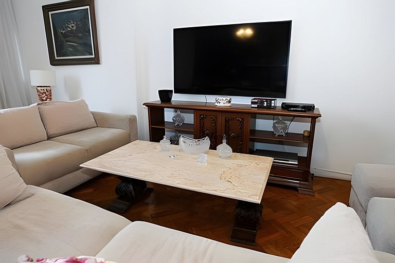 Bul302| 3 bdr on the border of Ipanema/Copacabana