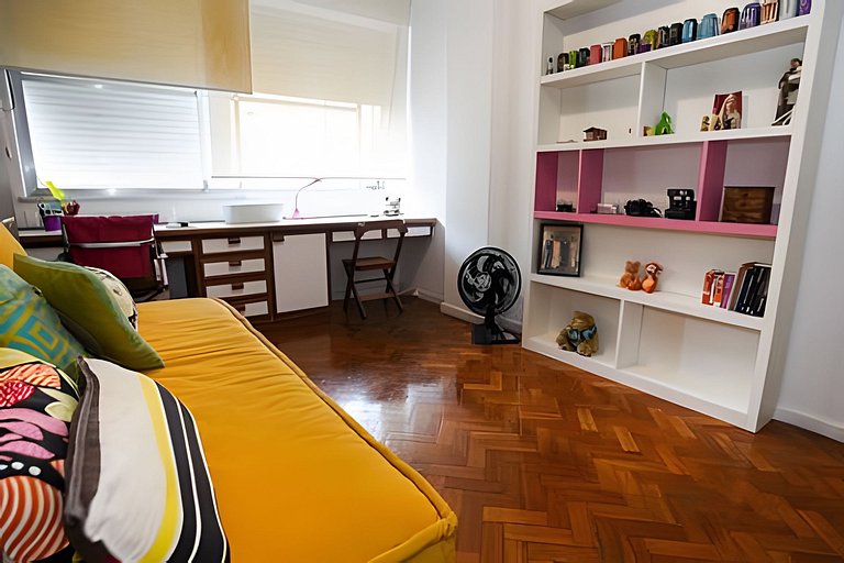 Bul302| 3 bdr on the border of Ipanema/Copacabana